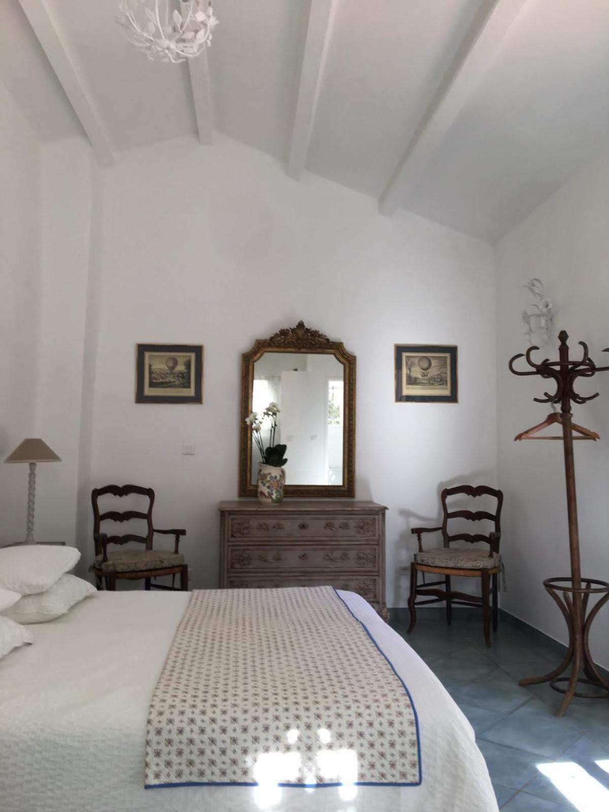 La Bergerie Pradel Bed & Breakfast Le Beaucet ภายนอก รูปภาพ